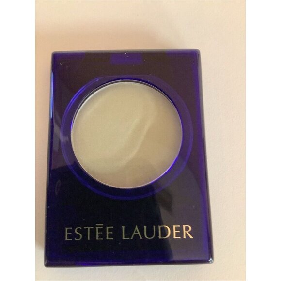 Estee Lauder 9J Seafoam Compact Disc Eyeshadow 0.08 oz 2.25g  No Box - Picture 2 of 3